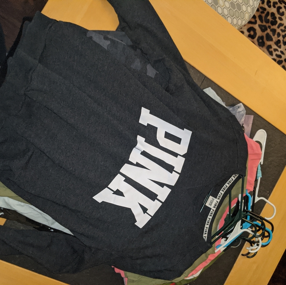Vs pink crew neck